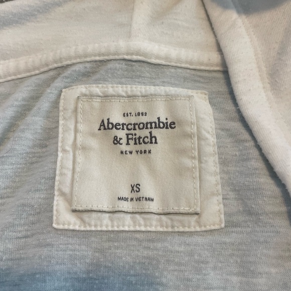 Abercrombie & Fitch Cream and Gray Shirt - Picture 2 of 4